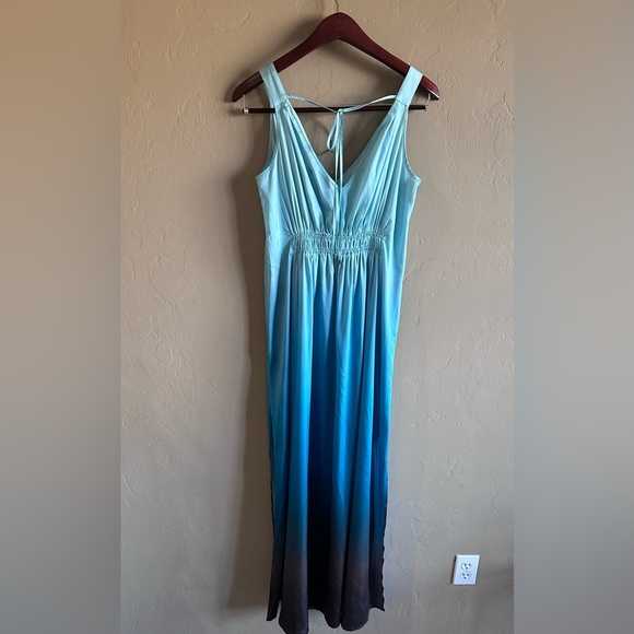 White House Black Market Ombré Maxi Dress! - Picture 5 of 10